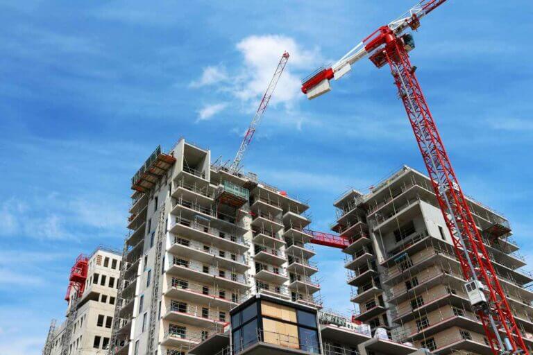 Report mensualités immobilier et retard chantier immobilier