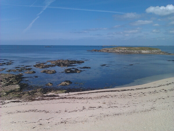 La plage située à 100 m du Hameau de Portivy